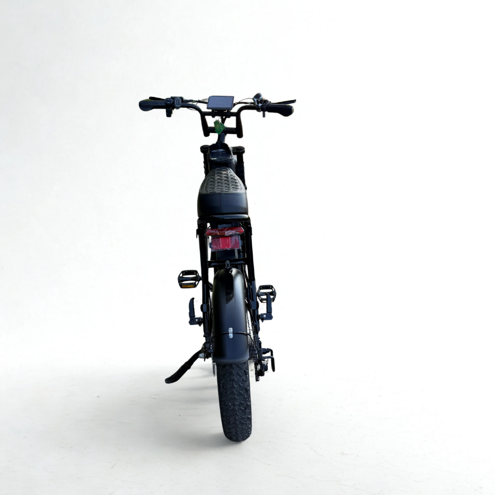 OUXI C80 – Fatbike électrique 250W | 60 km d’autonomie | Accessoires offerts | Bientôt disponible 🔥